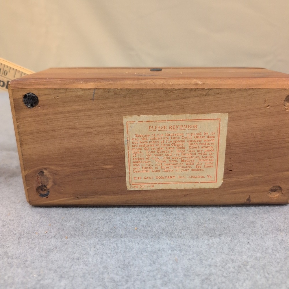 Vintage Lane Cedar Chest Miniature Jewelry Trinket Box Geo Cater Furniture Co - Picture 13 of 15